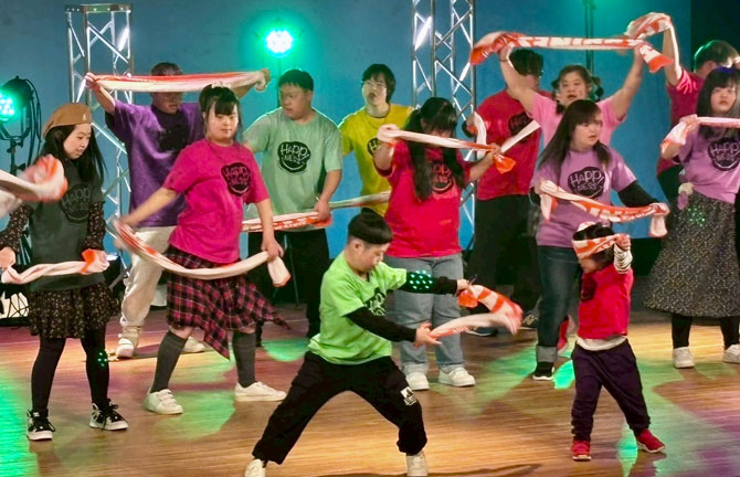 ダンスイベント　オリジナルタオル　ダウン症サークル